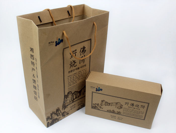 這樣原汁原味土特產(chǎn)禮品盒+手提袋套裝你也想要嗎？快來長沙印刷廠日大彩印定制！