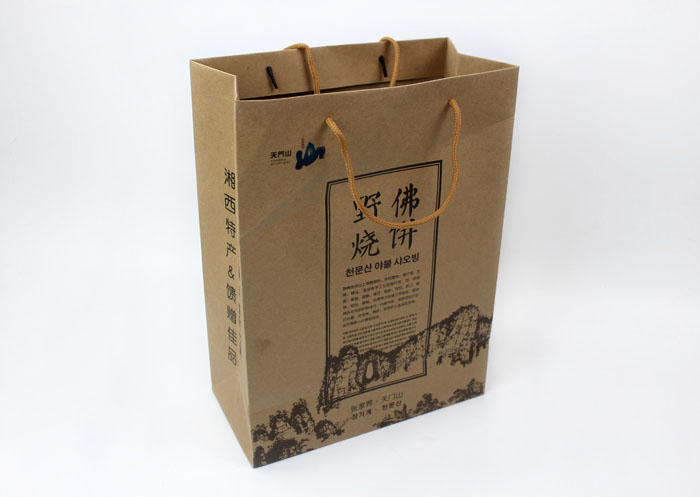 這樣原汁原味土特產(chǎn)禮品盒+手提袋套裝你也想要嗎？快來長沙印刷廠日大彩印定制！